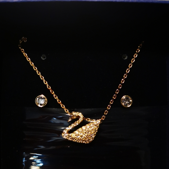 Swarovski Crystal Golden Swan Necklace and Earring Set - Picture 1 of 5